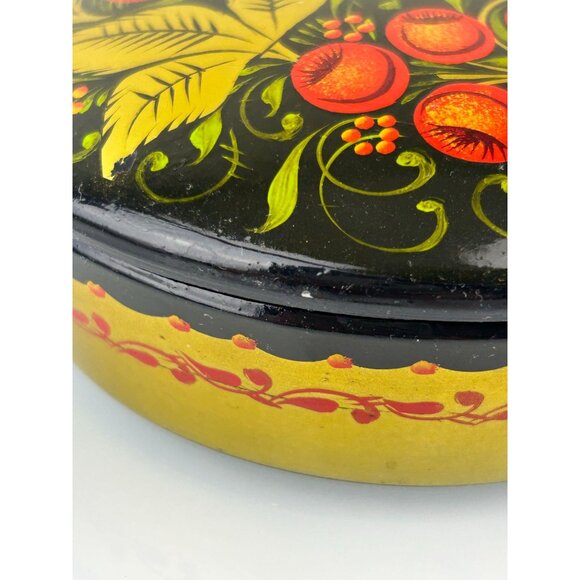 Russian Black Lacquer Round Powder Trinket Box Gold Hand Painted Vanity VTG READ - Picture 9 of 16